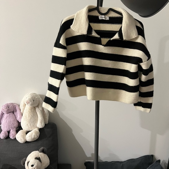 Crop top sweaters, V neck - Picture 2 of 2